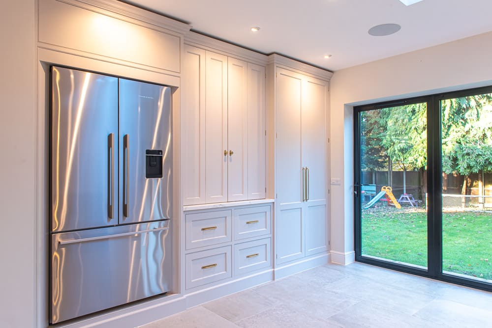 Aluspace double door screen with two sidelites in goalpost frame design
