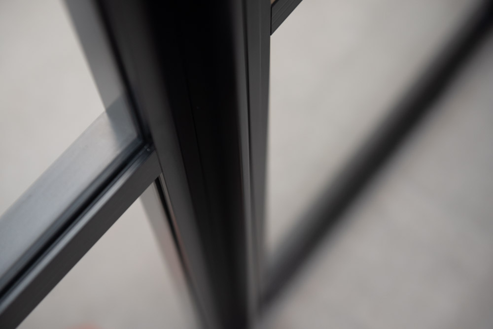 Aluspace internal screening system