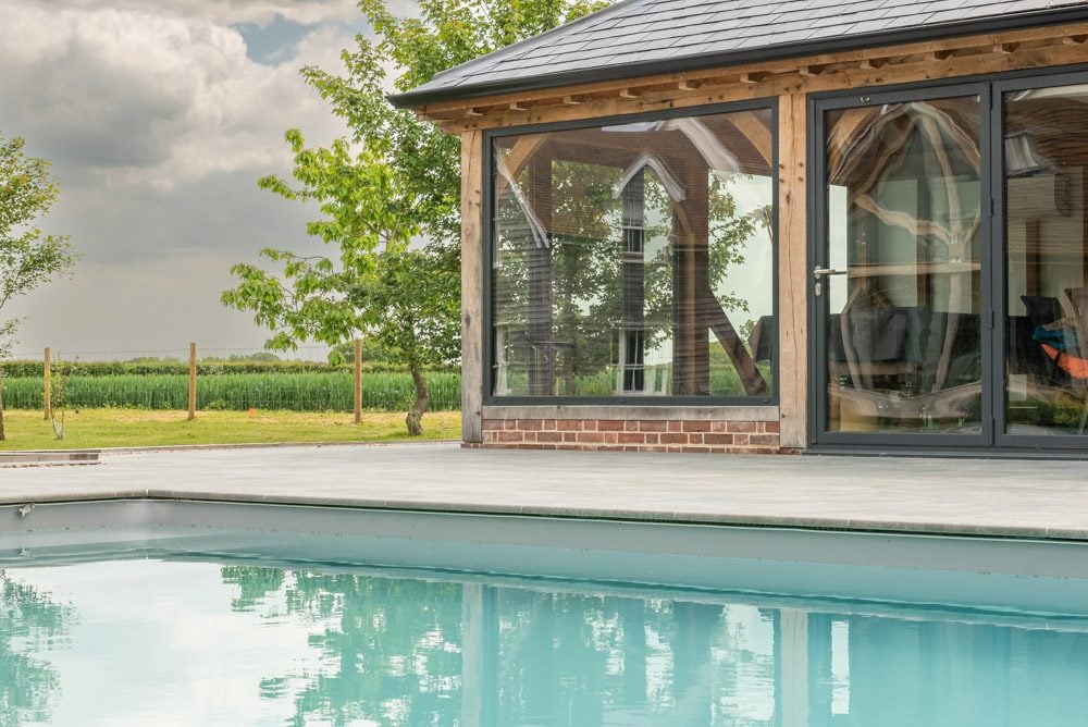 All-round entertaining, Windows Etc