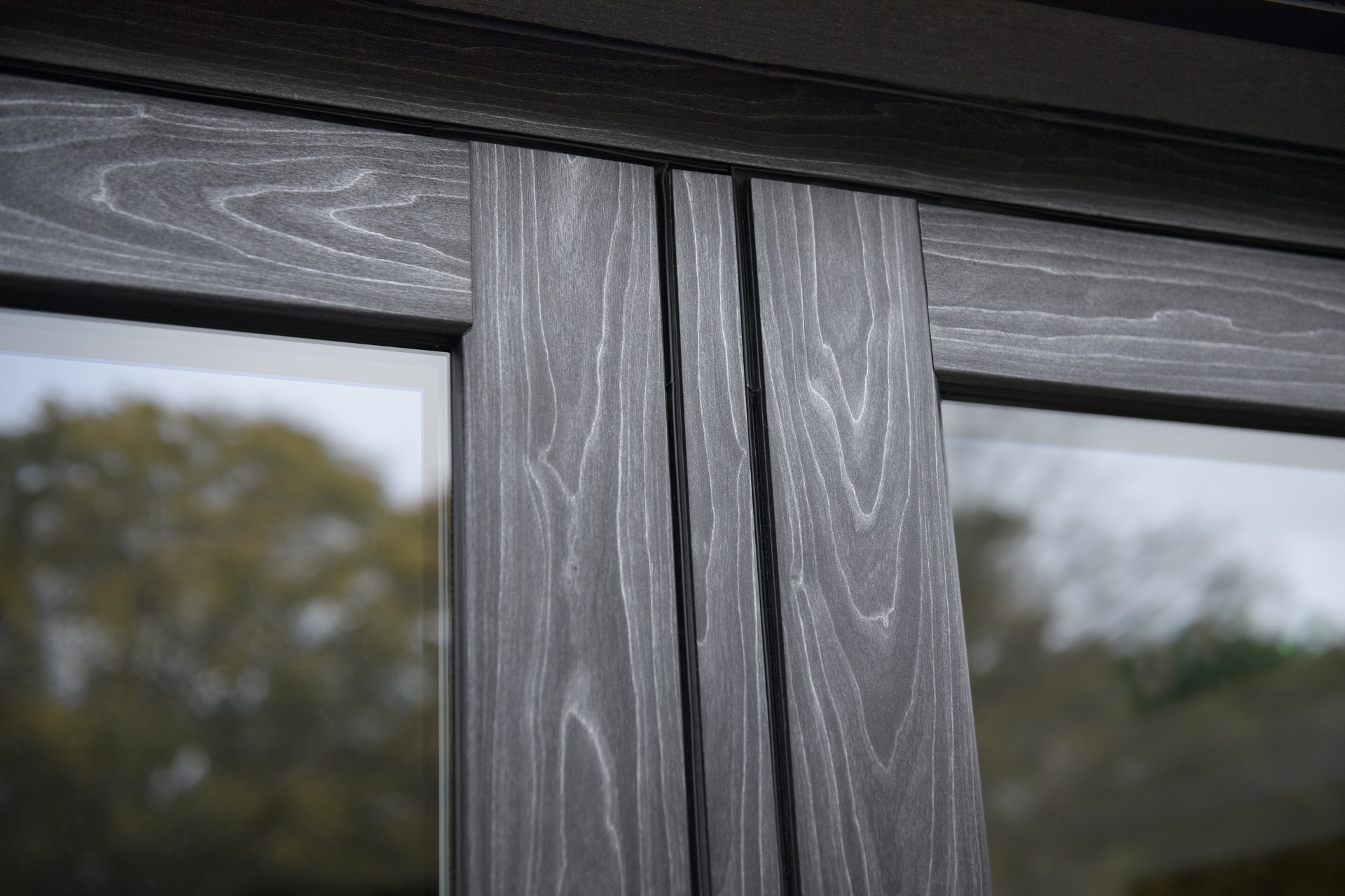 A flush sash is a casement, not a sliding sash | Windows Etc