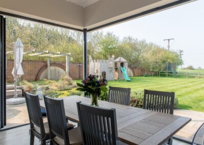 essex origin cornerless bifolds