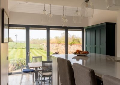 essex origin cornerless bifolds